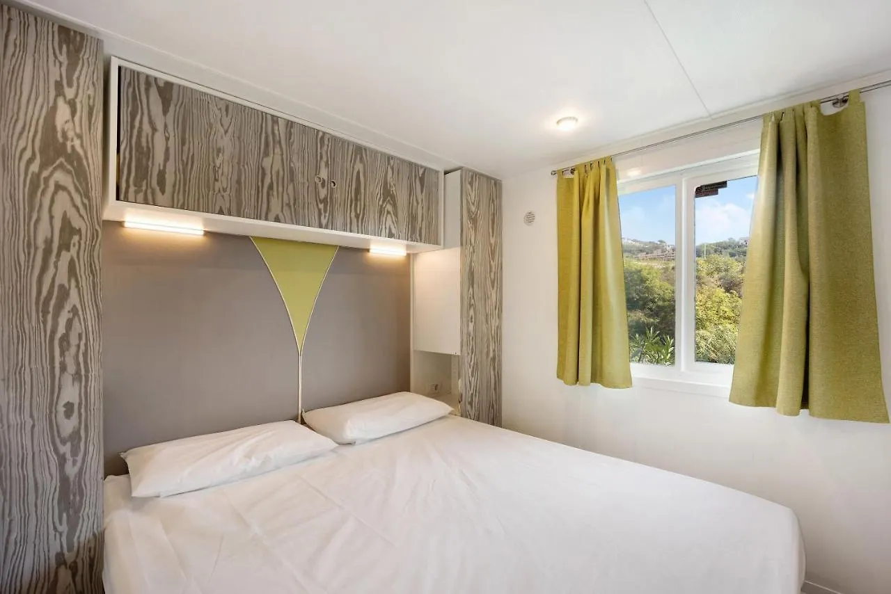 Mobile Home Alloro 166 Pietra Ligure Italy